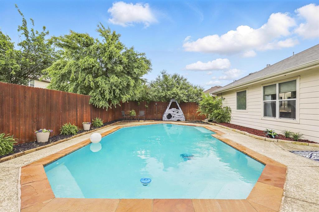 Fort Worth, Texas 76244, United States, 4 Bedrooms Bedrooms, ,3 BathroomsBathrooms,Residential,Pending,126175