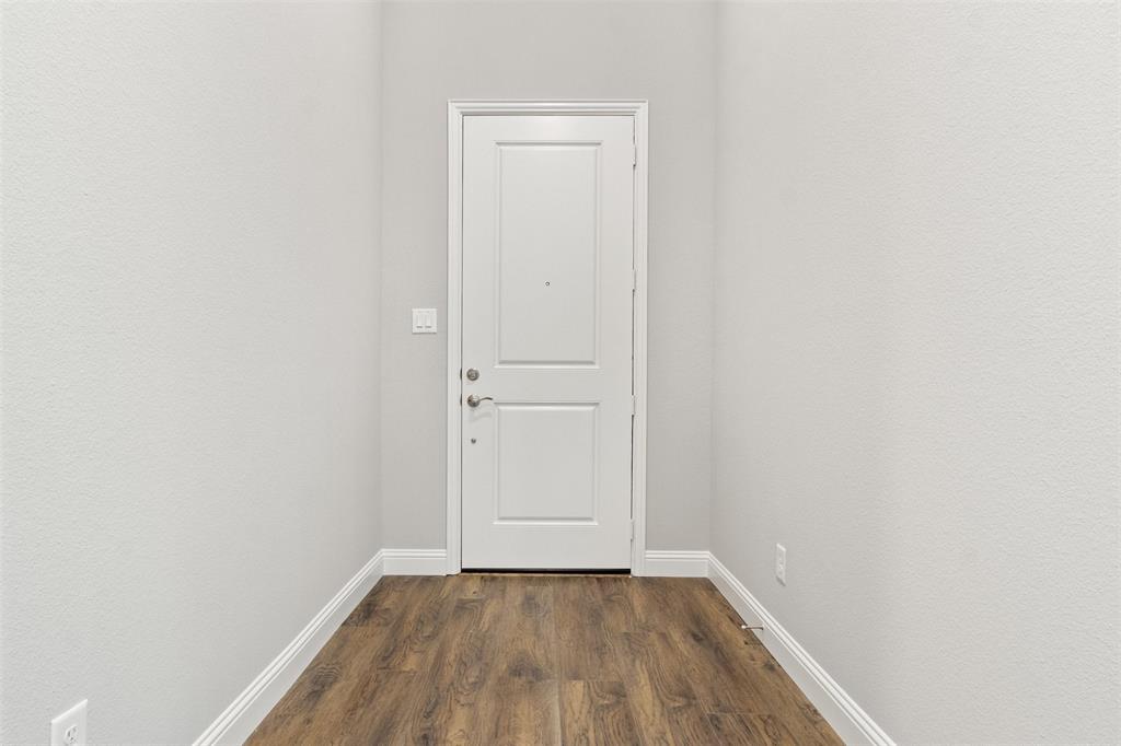 8517 Del Rio Trail