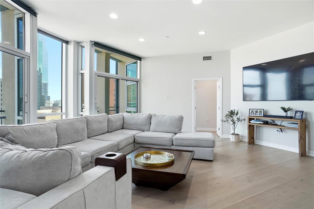 Tower Residential II Condo - Residential