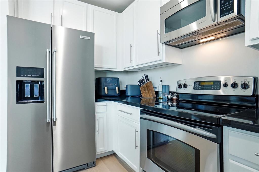 Tower Residential II Condo - Residential