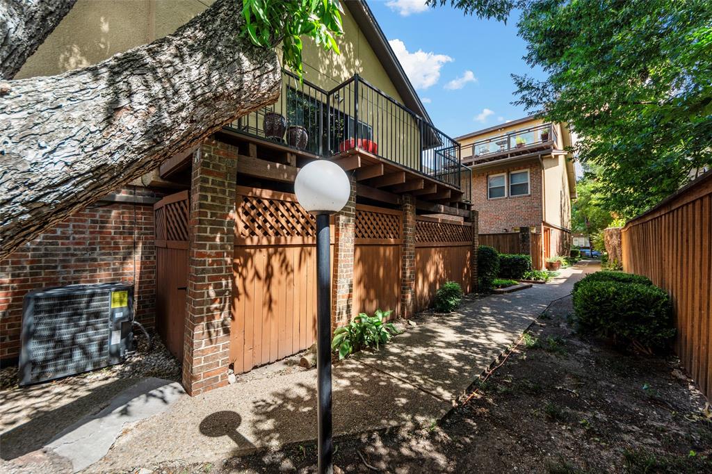 Prescott Condo 4215 Association - Residential