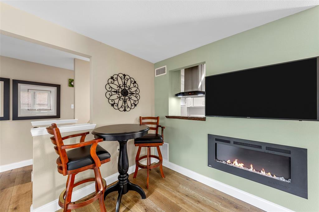 Prescott Condo 4215 Association - Residential