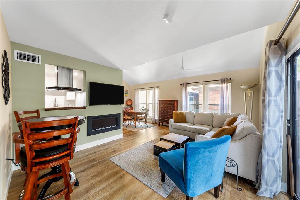 Prescott Condo 4215 Association - Residential