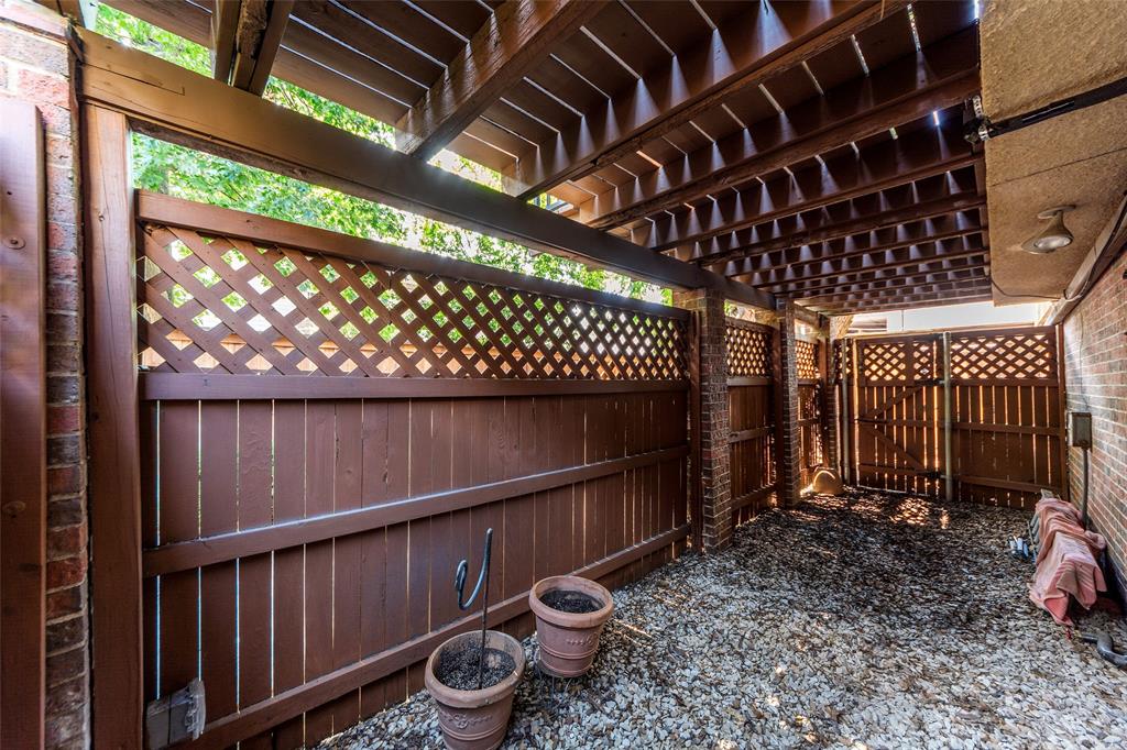 Prescott Condo 4215 Association - Residential