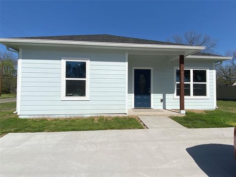 Photo of 1003 S First Street, Sherman, TX 75090 (MLS # 21166662)