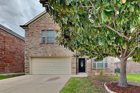 Photo of 10005 Chadbourne Road, Fort Worth, TX 76244 (MLS # 21315181)