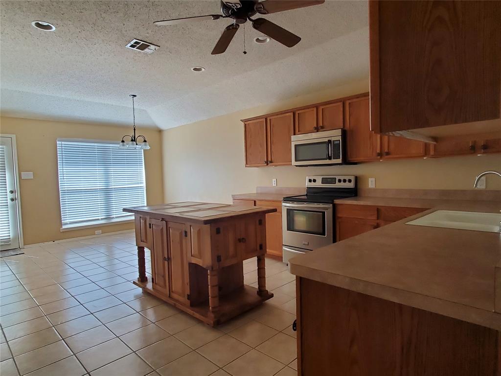 Eagles Nest At Westridge Ph 1-B - Residential Lease