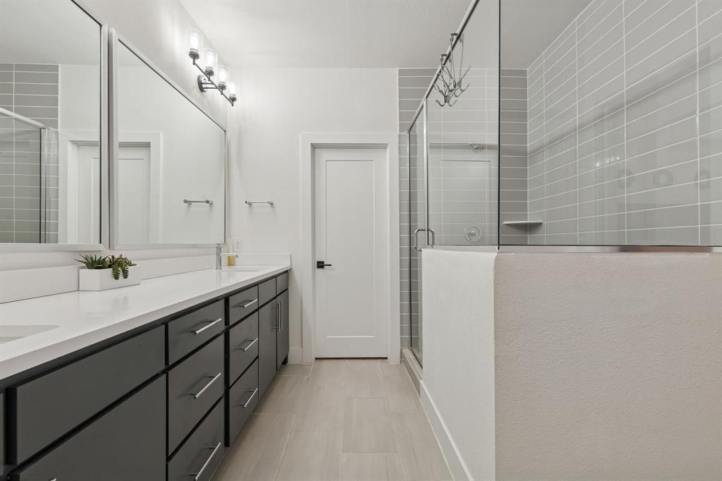 Danielle At Craig Ranch, The - Residential