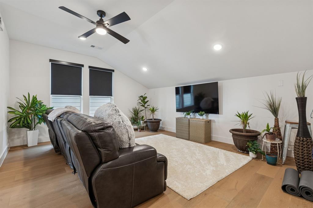 Danielle At Craig Ranch, The - Residential