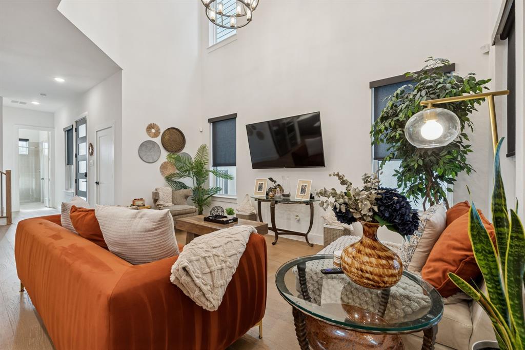 Danielle At Craig Ranch, The - Residential