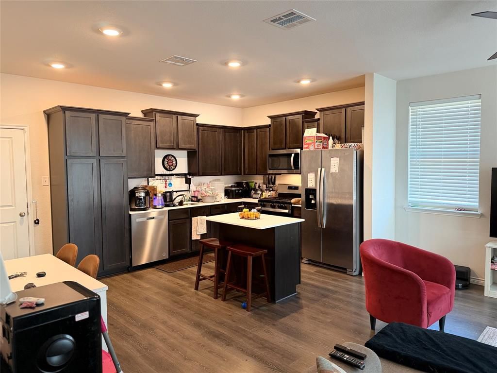 Photo of 2001 Juniper Pass Way, Mesquite, TX 75149 (MLS # 21224011)