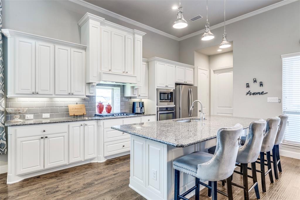 3300 Western Bluff Court