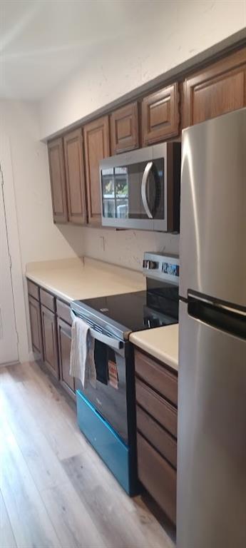 Cloisters Condo The - Residential Lease