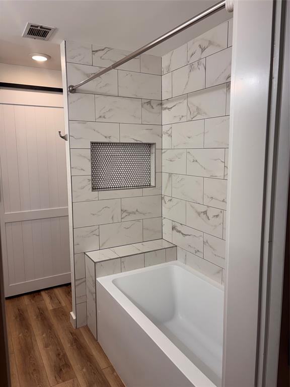 Cloisters Condo The - Residential Lease