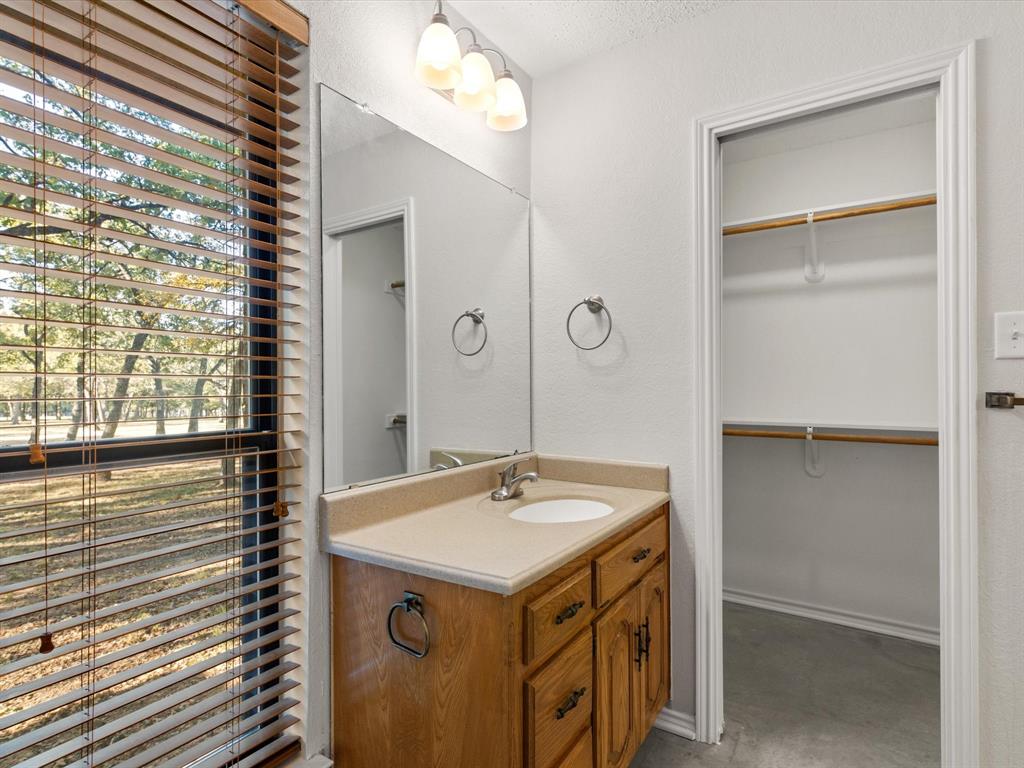 Seven Wires - Residential Lease