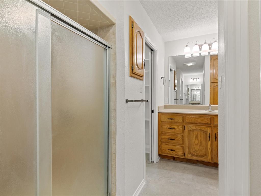 Seven Wires - Residential Lease