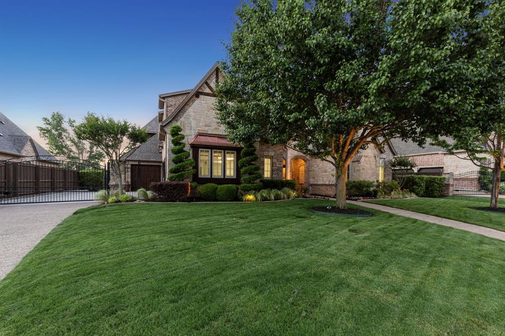 420 W Chapel Downs Drive