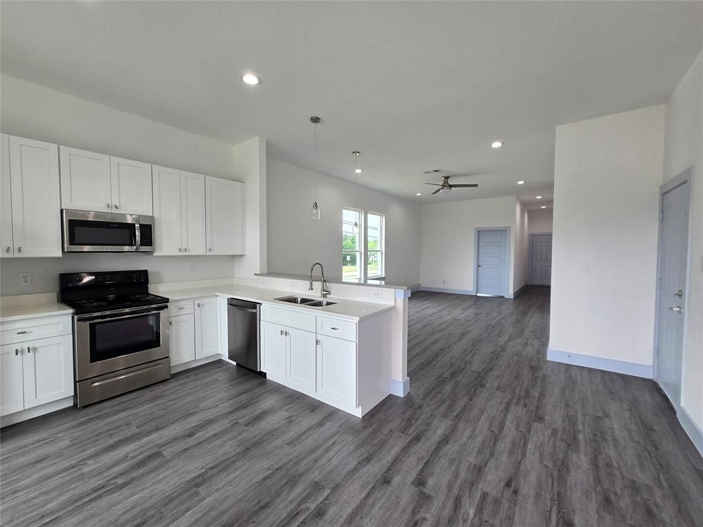 Photo of 3202 Noor Street, Dallas, TX 75233 (MLS # 21251813)