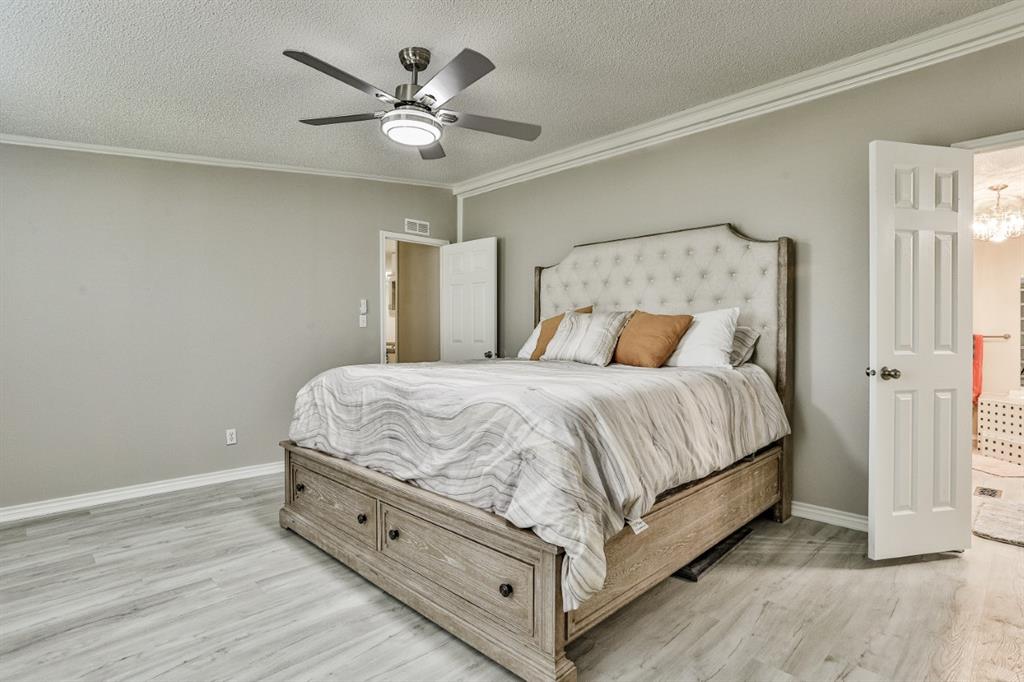 3809 Lands End Court