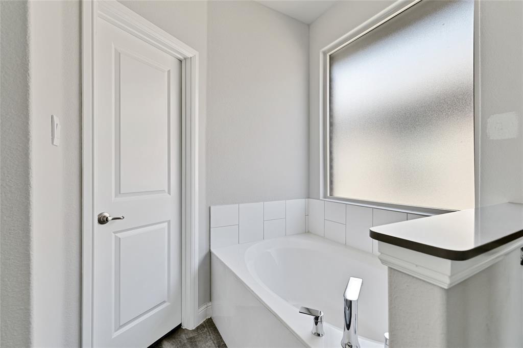 Trails Elizabeth Crk - Residential