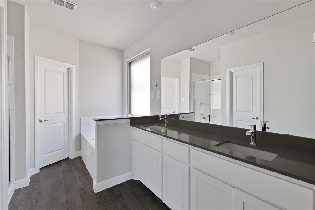 Trails Elizabeth Crk - Residential