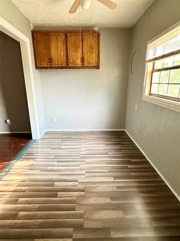 Orig Town Of Wolfe City - Residential