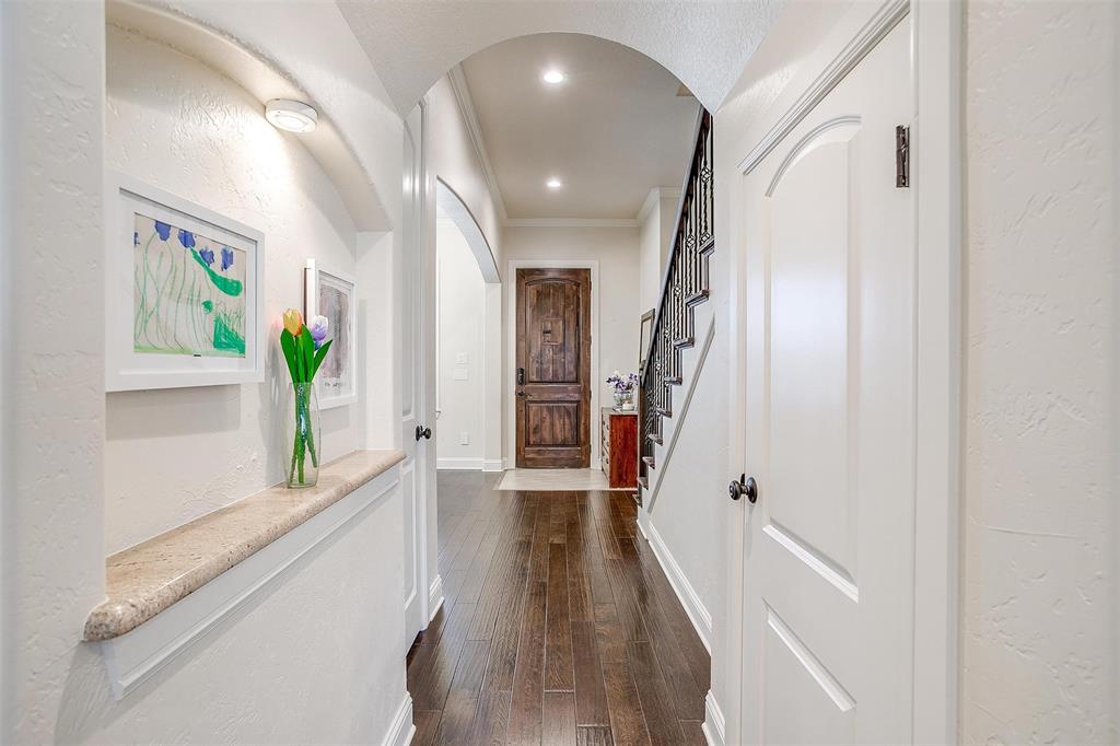 306 Creekview Terrace