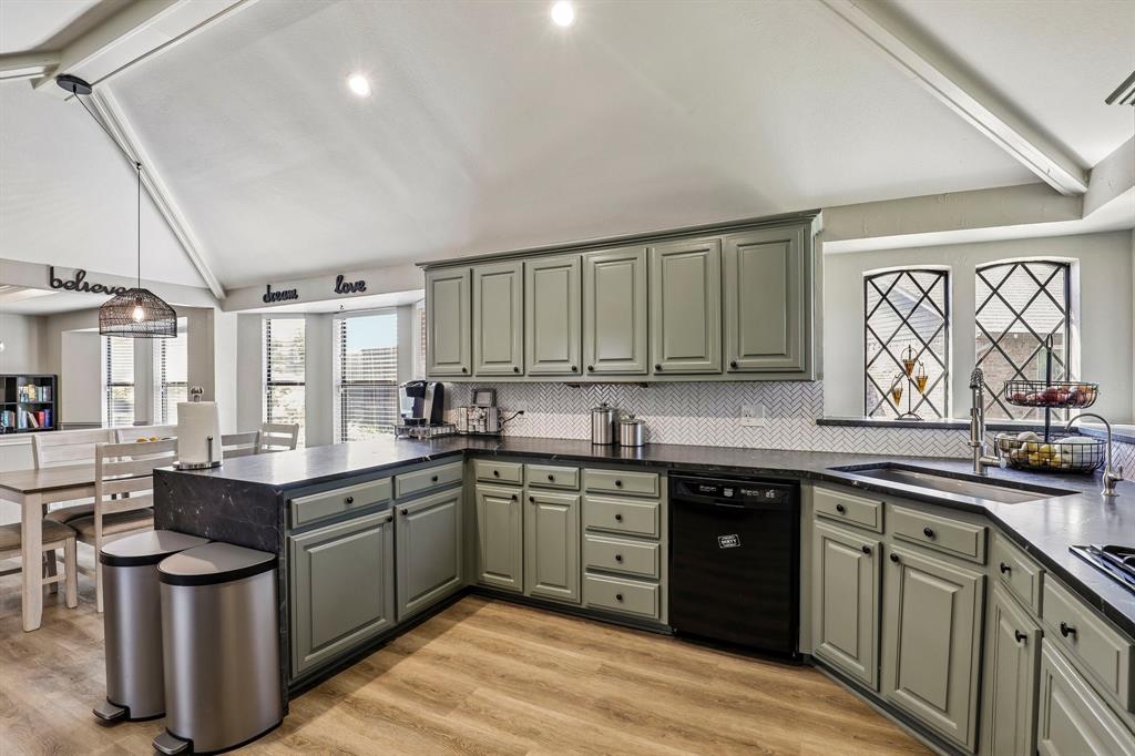 431 Creekside Lane