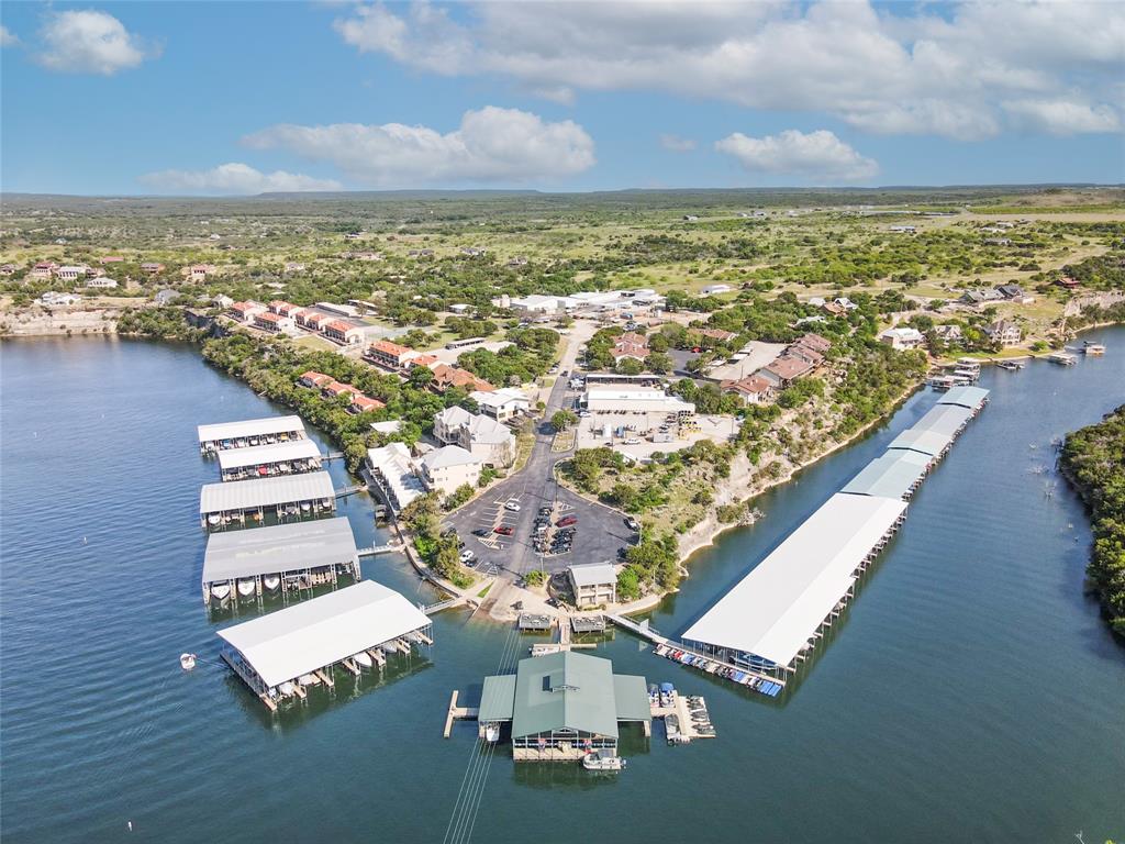 Sportsmans World Sub - Land