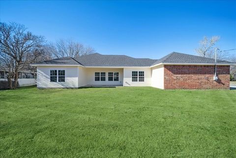 A home in Kaufman