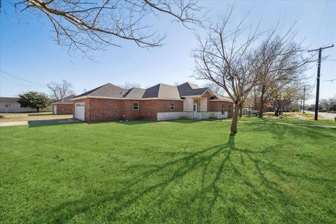 A home in Kaufman