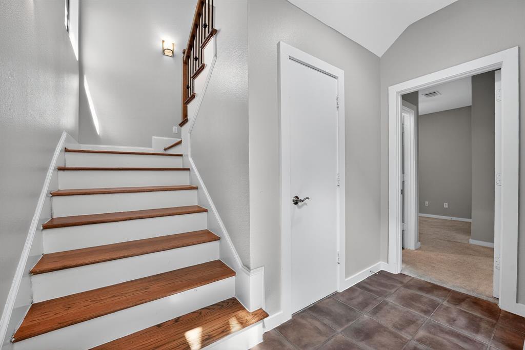 4212 Bowser Ave - Residential