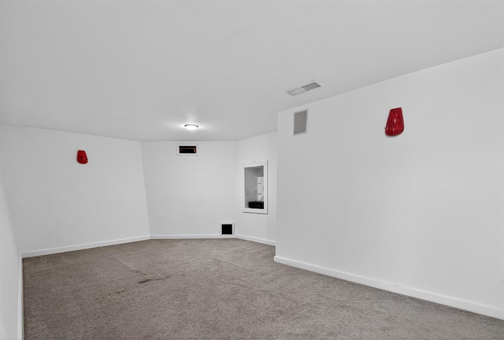 4212 Bowser Ave - Residential