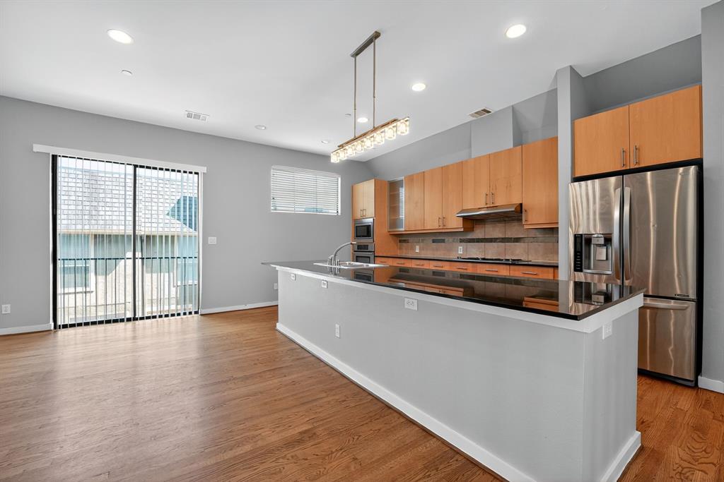 4212 Bowser Ave - Residential