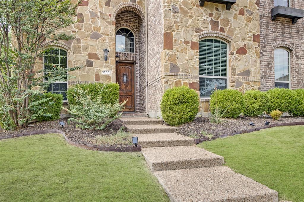 1108 Navajo Drive