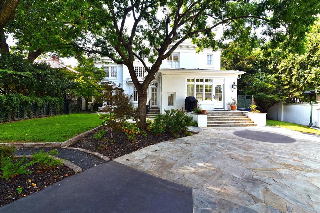 Munger Place - Residential