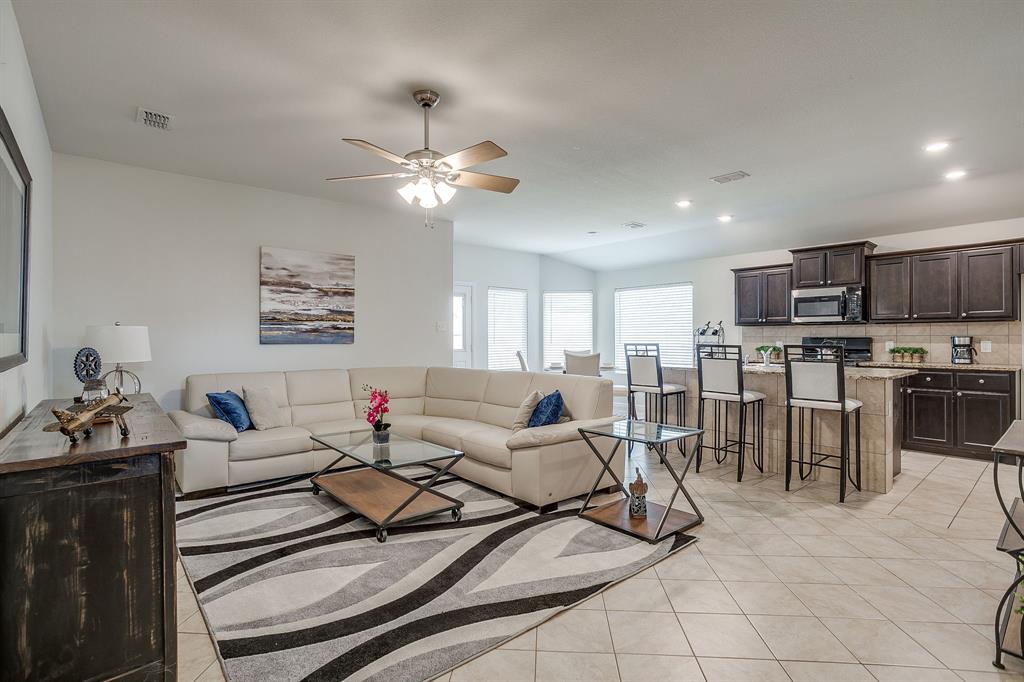 6913 Cruiser Lane