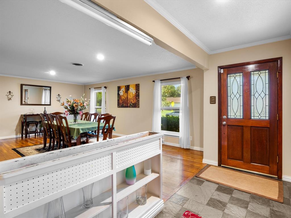 1318 Brook Valley Lane