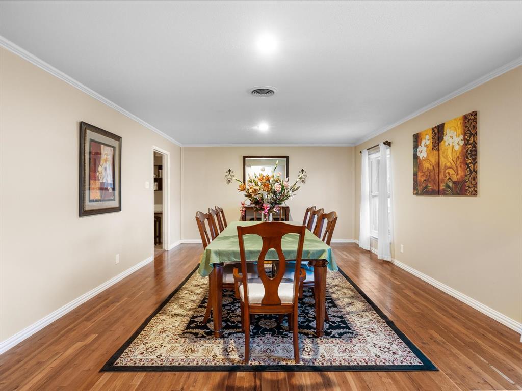 1318 Brook Valley Lane