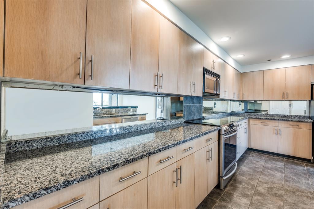 Latour Condo - Residential