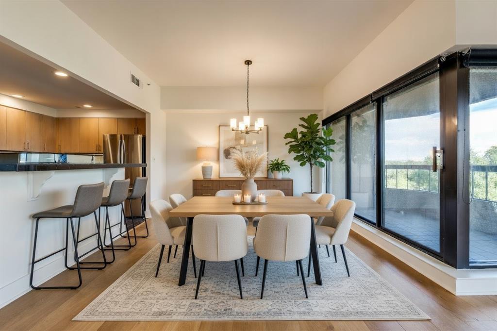 Latour Condo - Residential