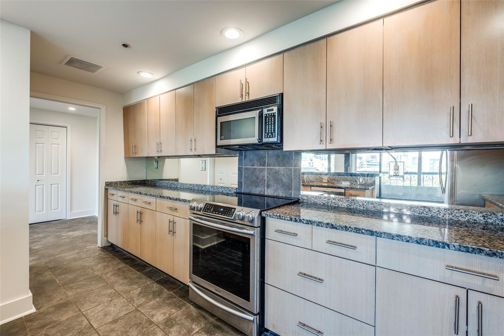 Latour Condo - Residential