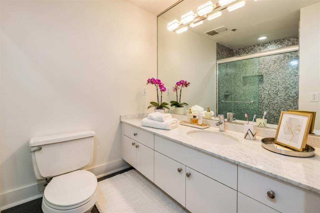 Latour Condo - Residential