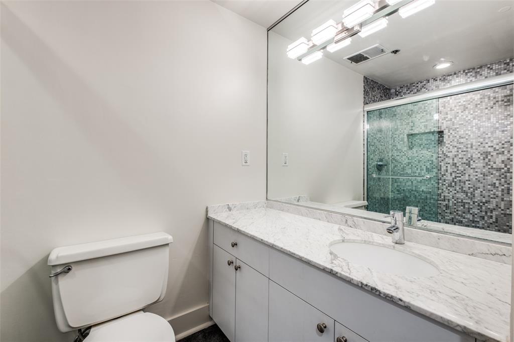 Latour Condo - Residential