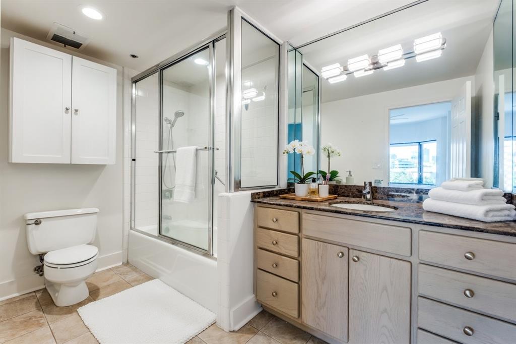 Latour Condo - Residential