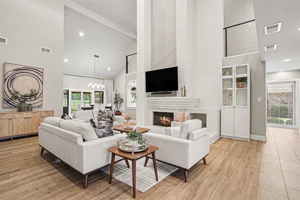 2902 Ambleside Lane