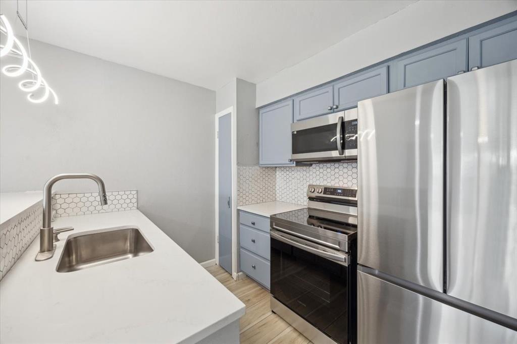 4837 Cedar Springs Road 321