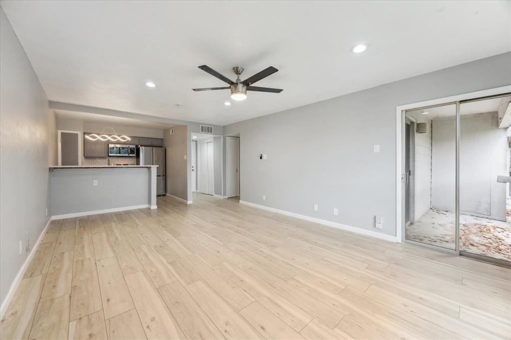 4837 Cedar Springs Road 321