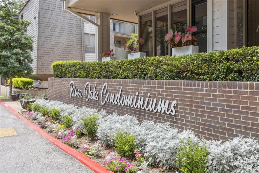 4837 Cedar Springs Road 321
