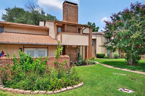 2009 Warnford Place Arlington TX 76015